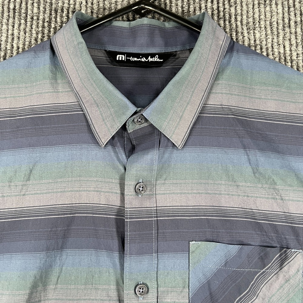 Travis Mathew Mens Shirt Large Blue Striped Short Sleeve Button Up Outdoor Light